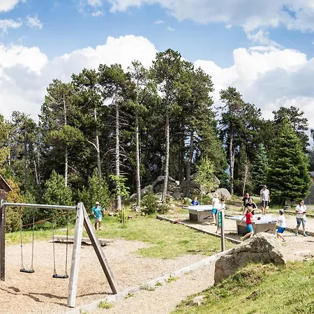 Huttopia Romeu 3* Font-Romeu-Odeillo-Via